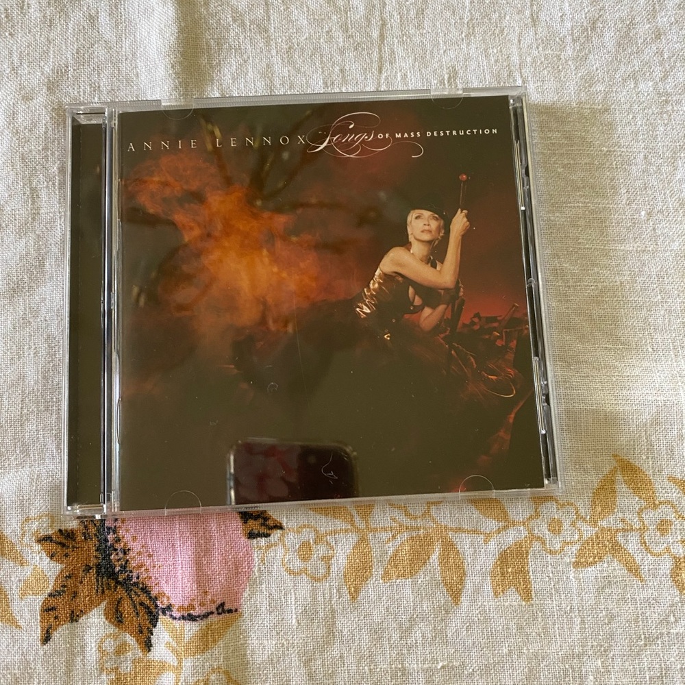 Annie Lennox 💿5/$10 Bundle Sale